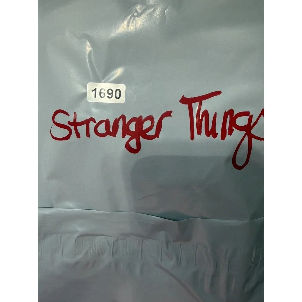 Justice Stranger Things Skater Rink O Mania Roller Skates‎ Shirt Size Medium 10